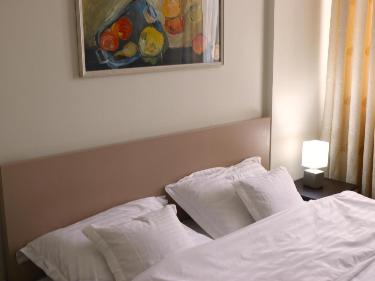 Mina City Center Apartment Amzei Букурещ Екстериор снимка